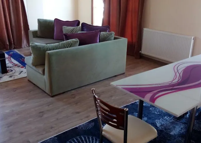 Black 3* איסטמבול